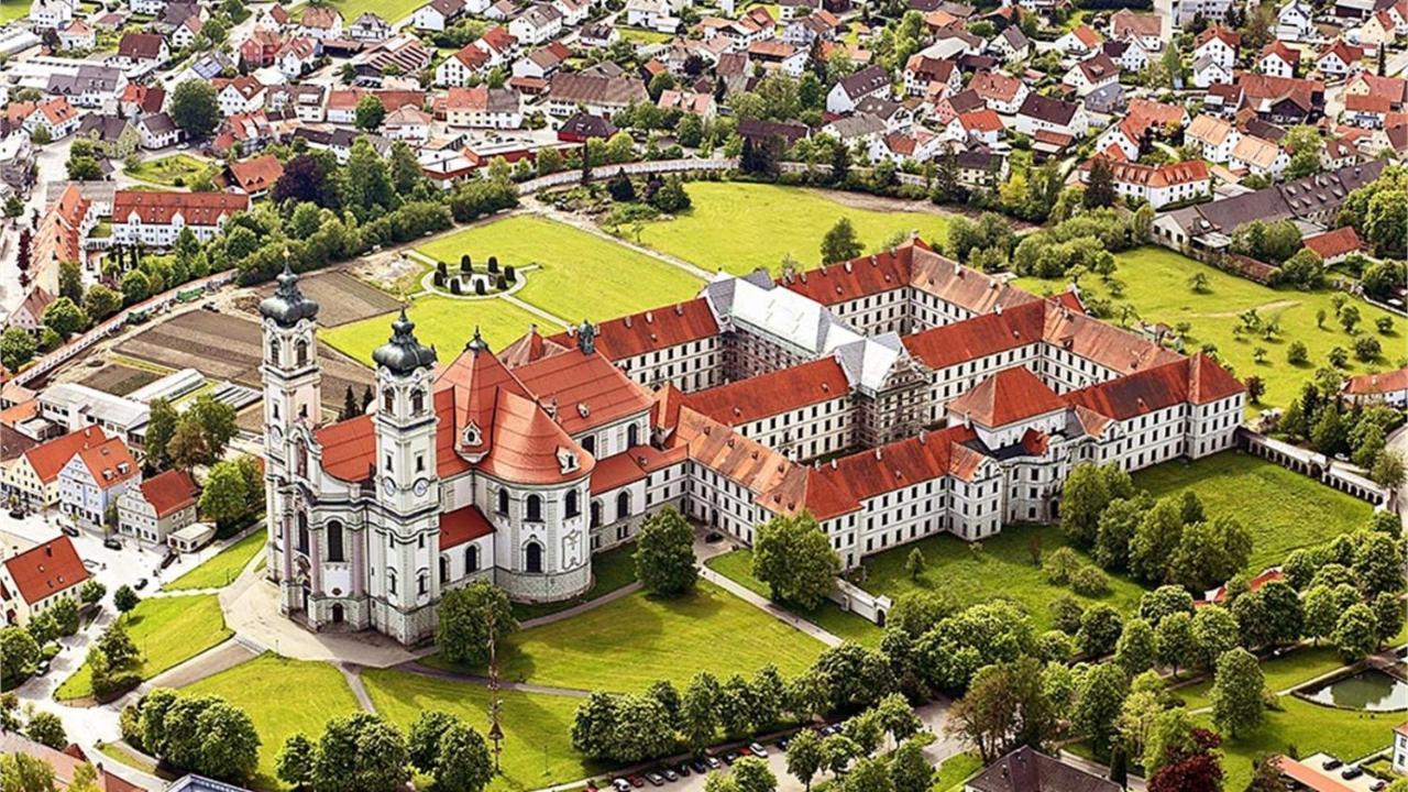 Fewo Holiday Apartment Allgaeu 奥托博伊伦 外观 照片